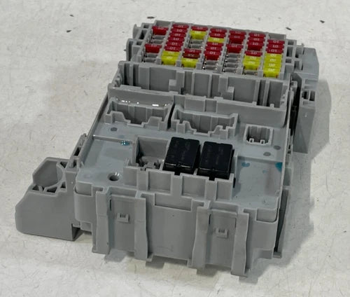 Load image into Gallery viewer, 2023-2024 HONDA ACCORD HYBRID SPORT CABIN FUSE BOX RELAY MODULE 2.0L # 97367
