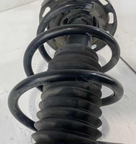 2016 - 2022 HONDA HR-V FRONT RIGHT SIDE SHOCK STRUT SPRING ABSORBER
