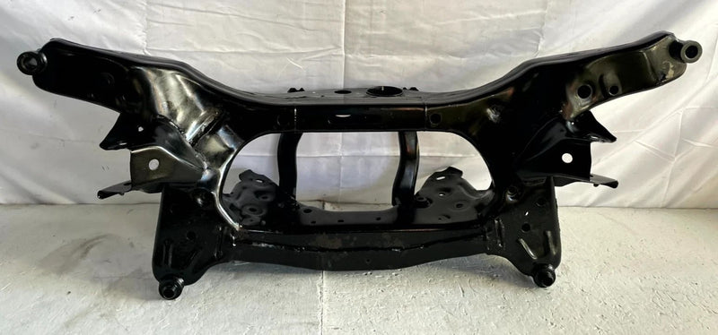 Load image into Gallery viewer, 17-22 NISSAN ROGUE SPORT REAR SUSPENSION SUBFRAME CROSSMEMBER CRADLE # 106251

